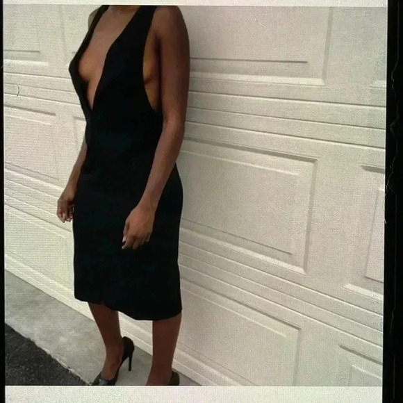 Black Deep V Dress - Picture 3 of 7